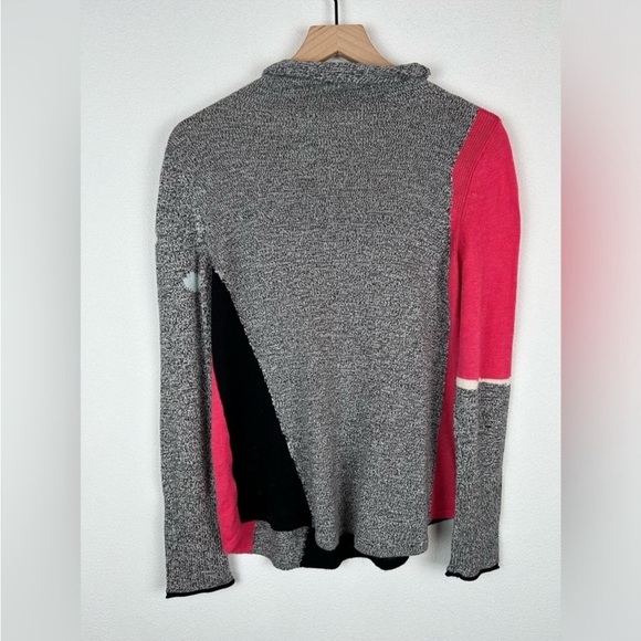 Nic + Zoe Petite Turtleneck Gray Black Pink Abstract Intarsia Sweater Small - Picture 7 of 11